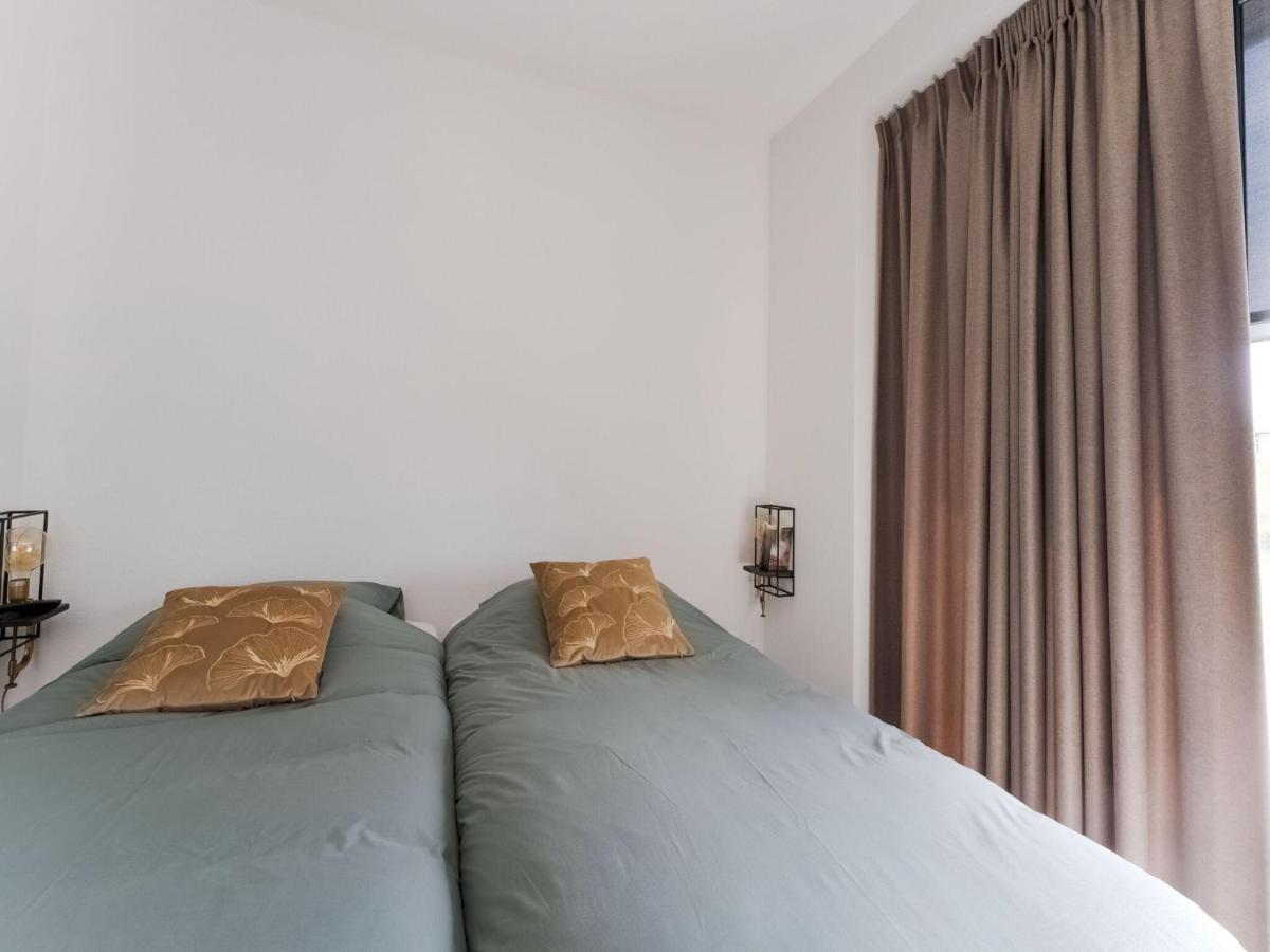 Swanky Villa In Zeewolde With Garden 外观 照片